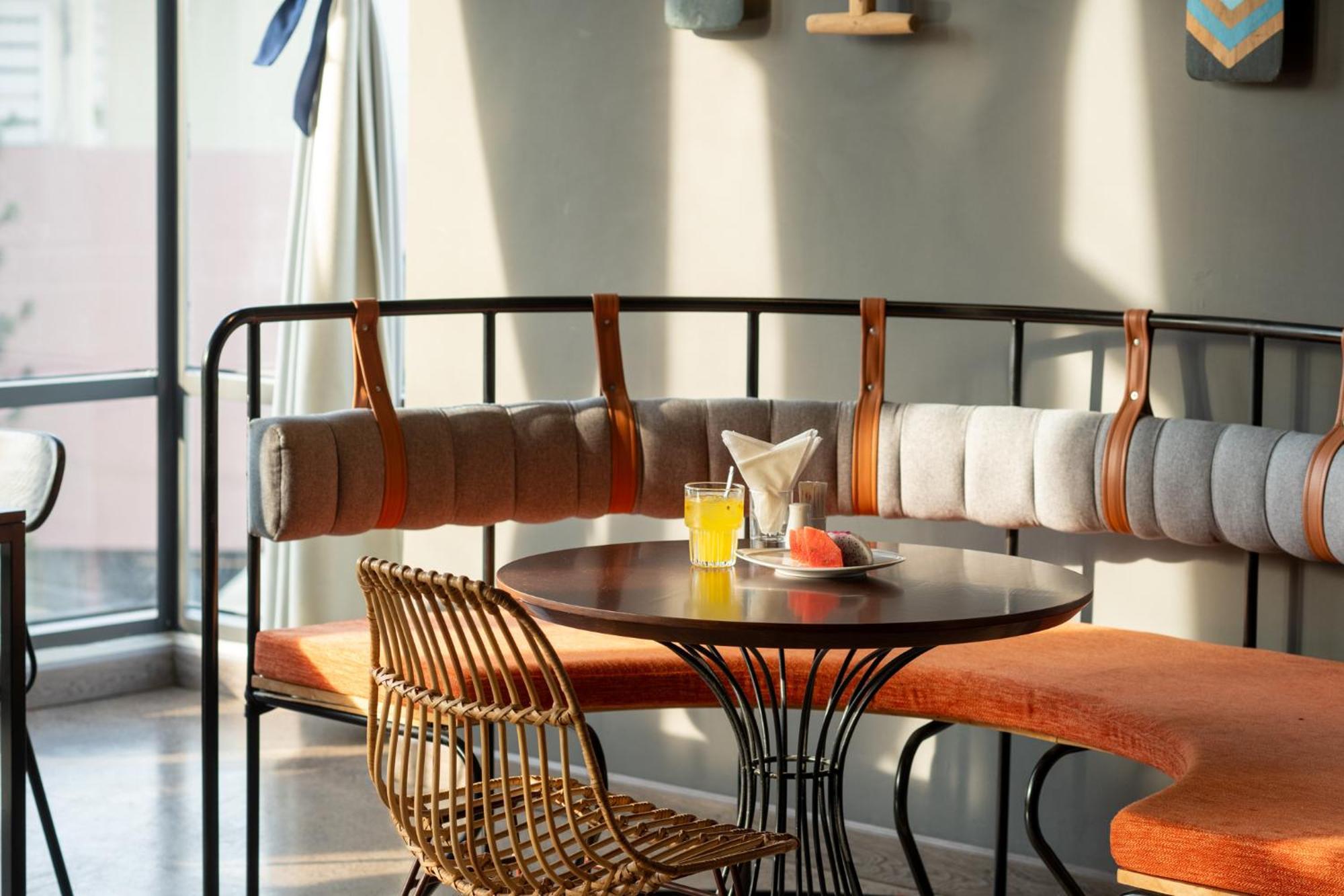 Em Oi Boutique Hotel Nha Trang Exterior photo